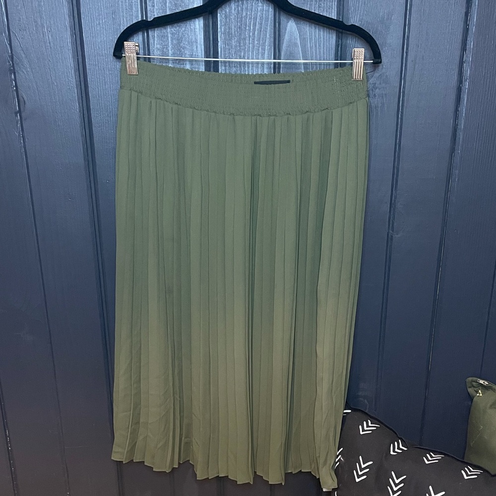 Target pleated skirt